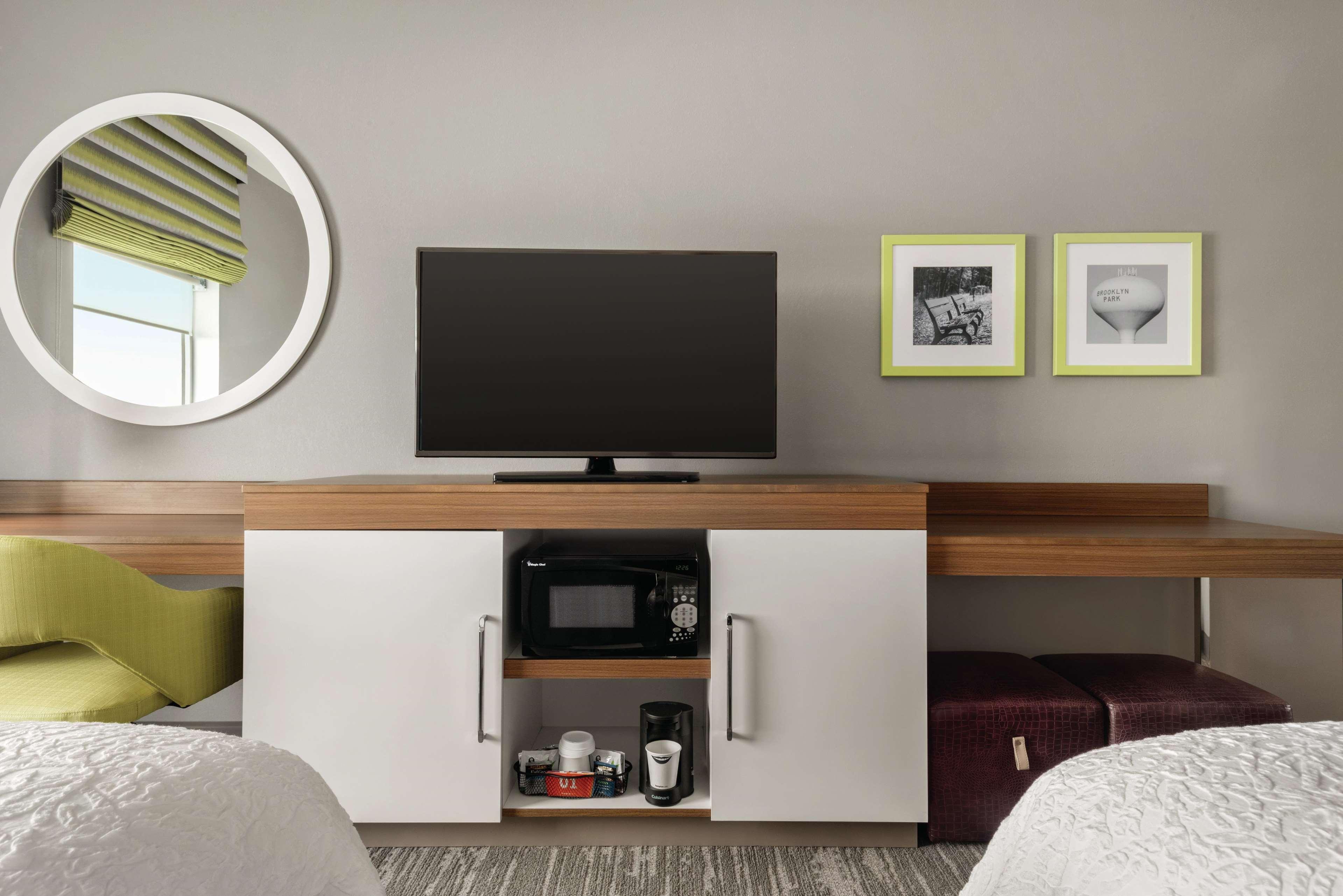 Hampton Inn Brooklyn Park Extérieur photo