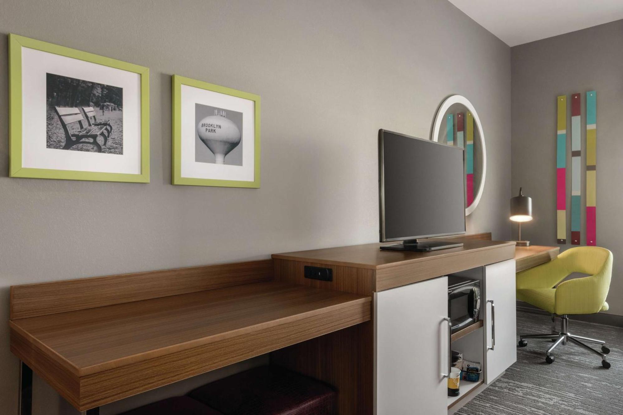 Hampton Inn Brooklyn Park Extérieur photo