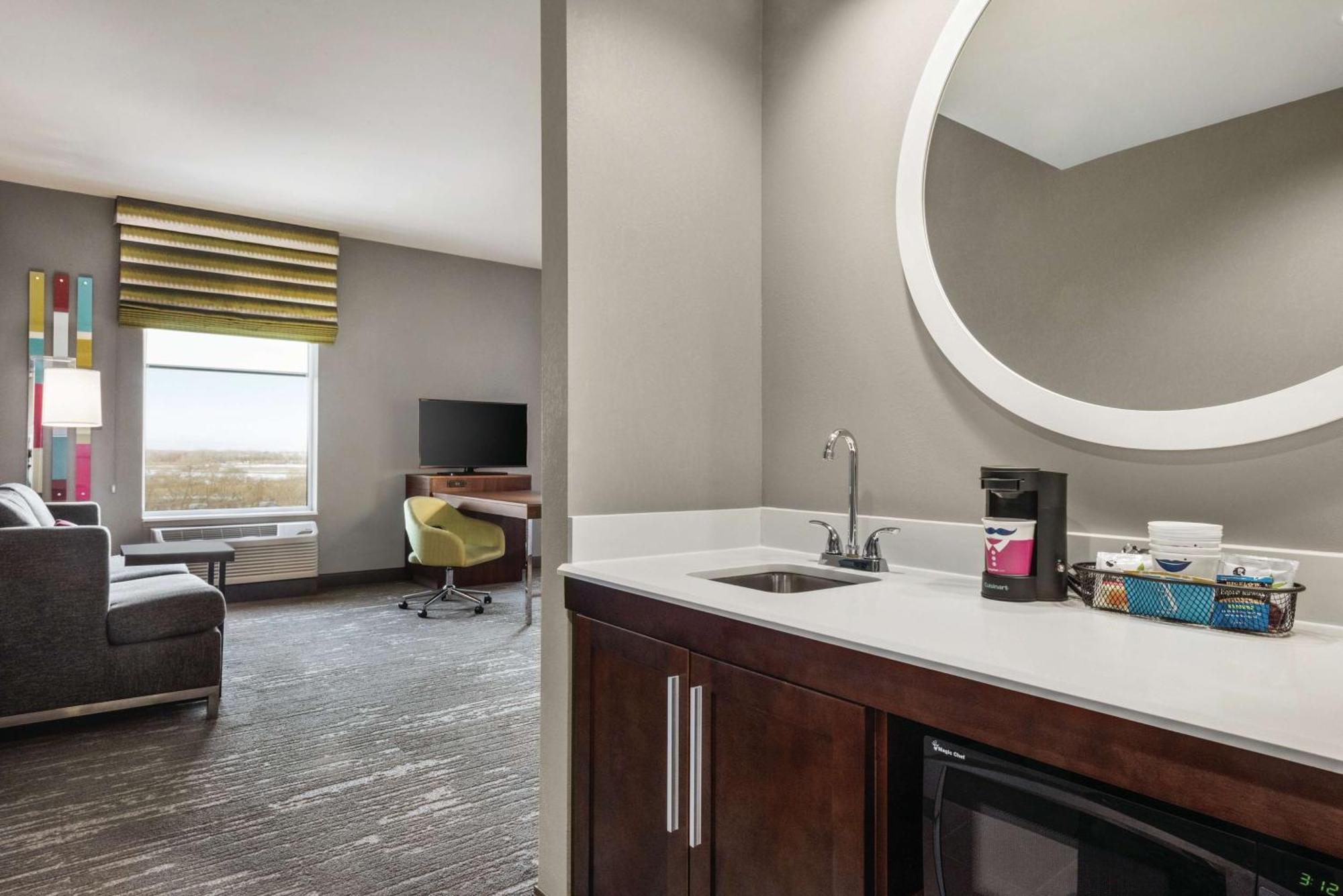 Hampton Inn Brooklyn Park Extérieur photo
