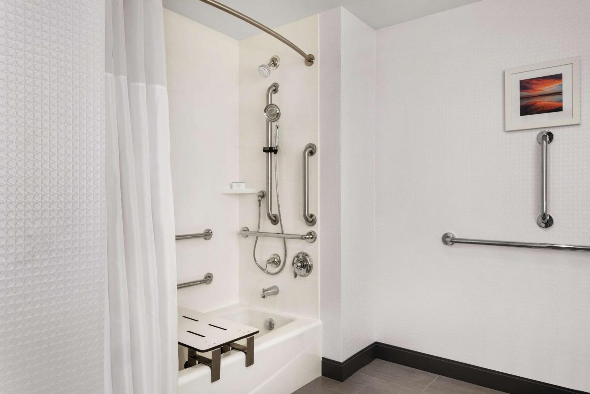 Hampton Inn Brooklyn Park Extérieur photo
