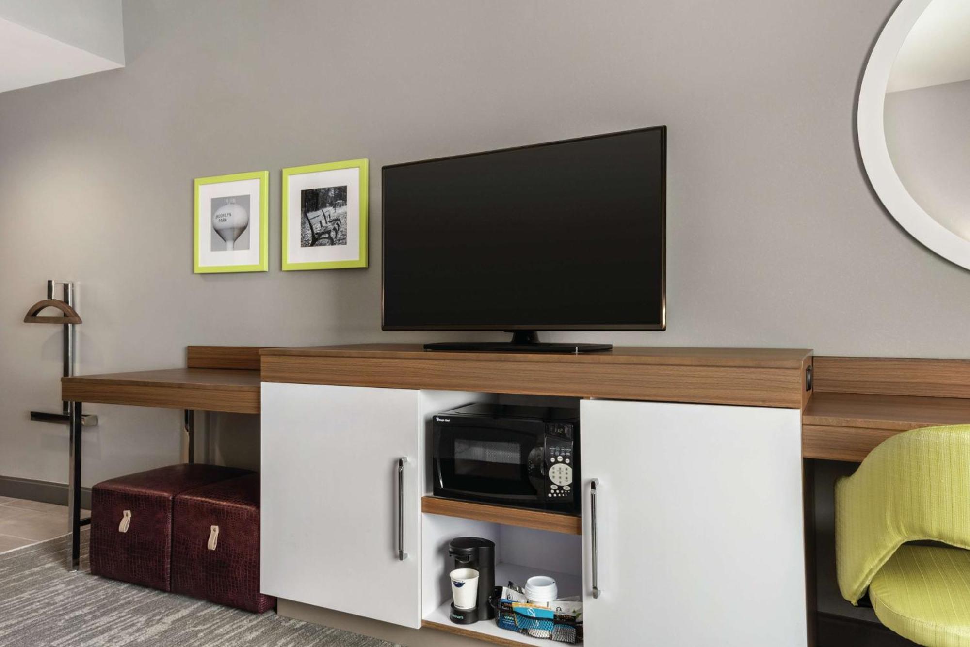 Hampton Inn Brooklyn Park Extérieur photo